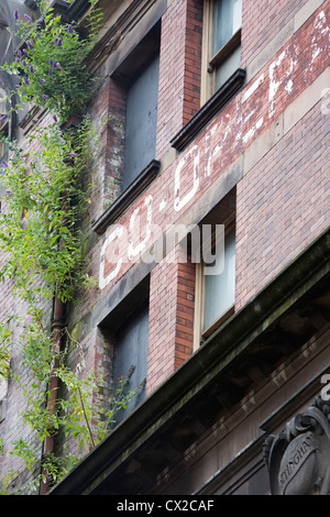 Area intorno Coop HQ Noma Manchester dipinto raffigurato coop segno sulla casa di Hannover Foto Stock