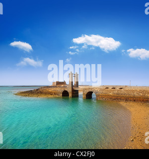 Arrecife Lanzarote Castillo San Gabriel castello e Puente de las Bolas bridge Foto Stock