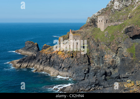 Botallack miniere di stagno vicino al Lands End sulla costa sud-ovest il percorso Foto Stock