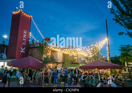 Bar all'aperto, Frau Gerolds Garten, Kreis 5, Zurigo, Svizzera Foto Stock