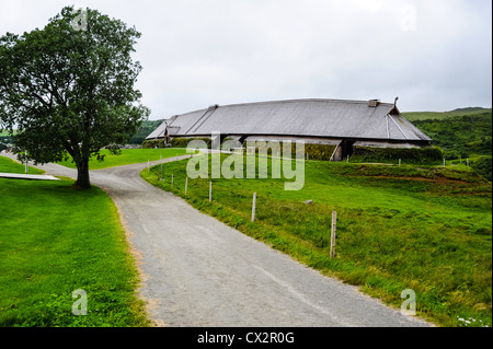 Norvegia, Lofoten. Il Lofotr Viking Museum. Una ricostruzione del capotribù House. Foto Stock