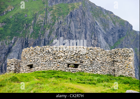 Norvegia, Lofoten. La fortificazione Borga su Eggum era un tedesco stazione radar durante la seconda guerra mondiale. Foto Stock