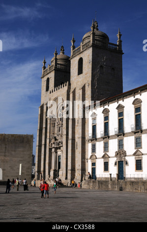 Se Cathedral, Oporto, Portogallo Foto Stock