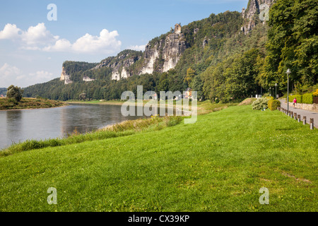 Vista della Bastei da Kurort Rathen, Bassa Sassonia, Germania Foto Stock