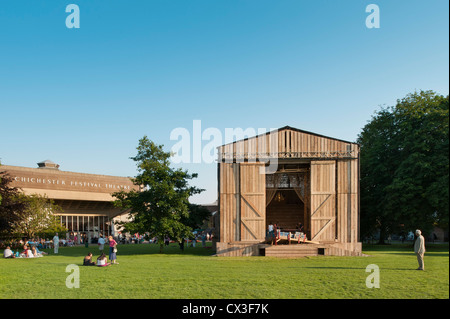 Teatro di Mosca, Chichester Festival Theatre, Chichester, Regno Unito. Architetto: assemblare, 2012. Foto Stock