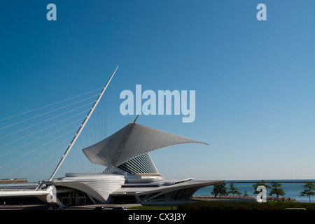 Milwaukee Museo di arte con il Burke brise soleil completamente aperta. Foto Stock