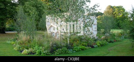 Volte Eureka Pavilion, Kew, Regno Unito. Architetto: NEX, 2011. Vista panoramica esterna dell intera impostazione all'alba. Foto Stock