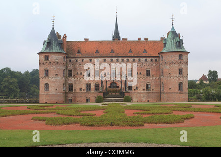 Il castello di Egeskov vicino a Odense, Funen, Danimarca Foto Stock