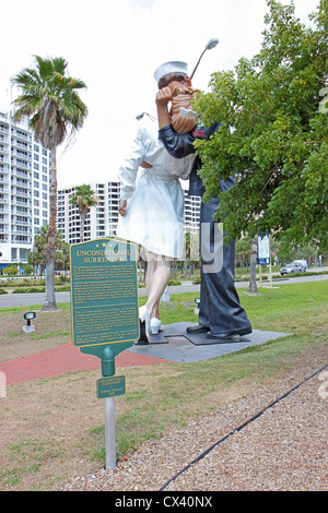 Resa incondizionata statua e un marcatore di Sarasota in Florida Foto Stock