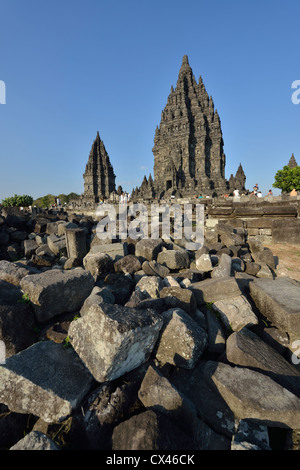 Il principale Shiva il tempio nel magnifico complesso a Candi Prambanan; Yogyakarta, Java Centrale. Indonesia. Foto Stock