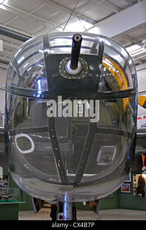 B-25 Mitchel bombardiere pistola naso Palm Springs Air Museum Foto Stock