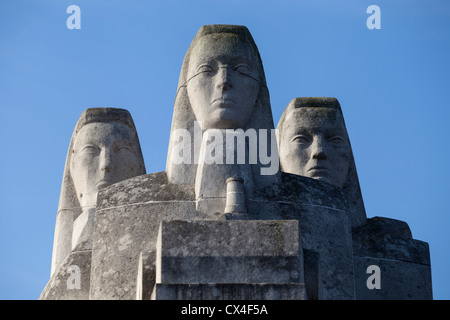 Monumento a René-Robert Cavelier de La Salle da Jean-Marie Baumel sulla rive droite lato di Pont Boieldieu, Rouen, Francia Foto Stock