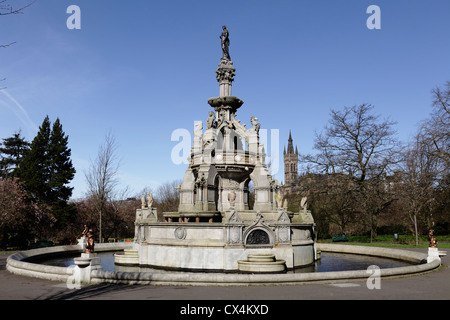La Stewart fontana commemorativa in Kelvingrove Park nel West End di Glasgow, Scotland, Regno Unito Foto Stock