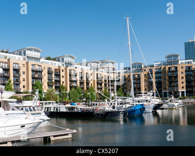 Il Marina di Santa Katherine Docks, Londra UK vicino al Tower Bridge Foto Stock