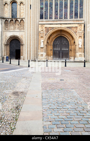 Cattedrale di Norwich Norwich Norfolk Inghilterra Foto Stock