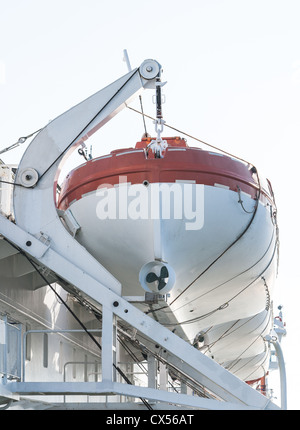Zattera di salvare la vita durante un incidente in mare Foto Stock