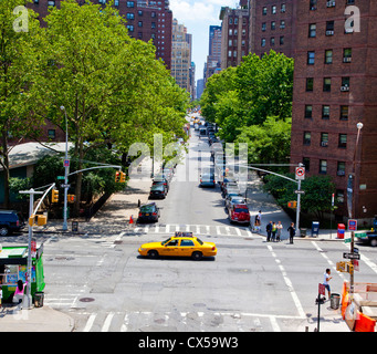 NEW YORK CITY - 3 giugno: arenaria tipici edifici di New York quartiere alla moda del quartiere di Chelsea, 3 giugno 2012 a New York City Foto Stock