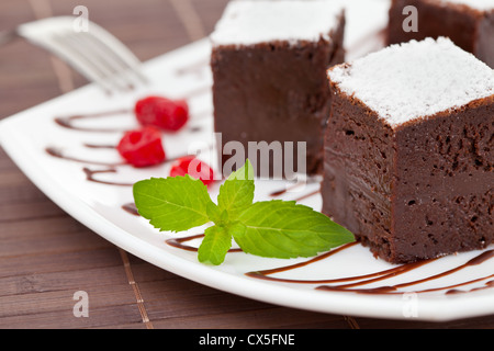 Brownie dolci o torte al cioccolato Foto Stock