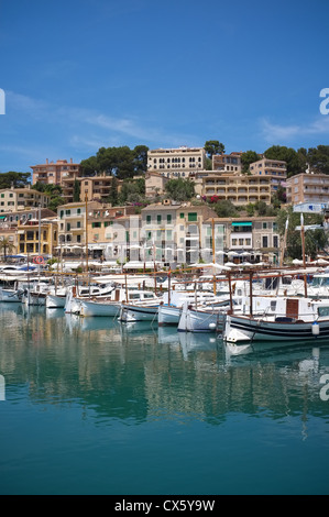Barche da pesca in Marina di Porto Soller Maiorca Foto Stock