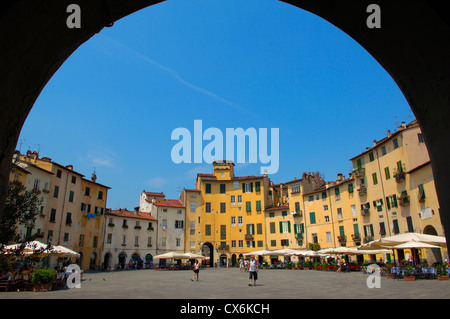 Lucca, Piazza Anfiteatro, Piazza Anfiteatro, Toscana, Italia, Europa Foto Stock