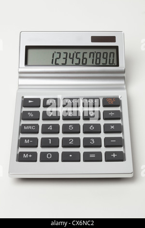Un calcolatore con una grande figura sul display digitale Foto Stock