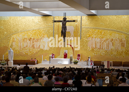 Trinità Santissima Chiesa in Fatima, Leiria Portogallo Foto Stock