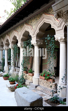 Vista interna del chiostro del monastero di Stavropoleos di Bucarest Foto Stock