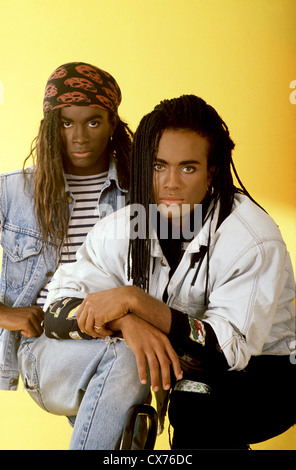 MILLI VANILLI tedesco duo pop con Fab Morvan a sinistra e Rob Pilatus in 1989 Foto Stock