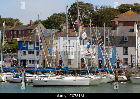 Barche a vela a Weymouth porto interno nel Dorset Foto Stock