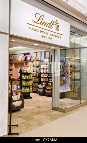 Chocolatier Lindt store nel centro commerciale Mall of America, Bloomington, Minneapolis, Minnesota, Stati Uniti d'America Foto Stock