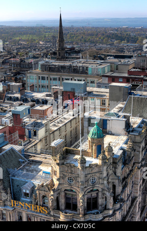 Jenners Department Store, Princes Street, dal monumento di Scott, Edimburgo, Scozia, Regno Unito Foto Stock