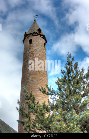 Torre rotonda vicino alla cattedrale (XI secolo), Brechin, Angus, Scotland, Regno Unito Foto Stock