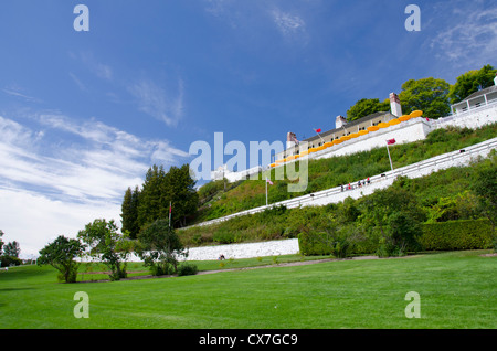 Michigan, isola di Mackinac. Vista sul parco di Fort Mackinac, fondata nel 1780, State Historic Park. Foto Stock