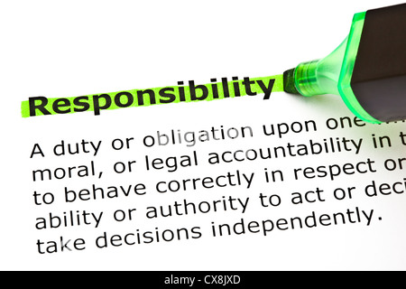 Definizione delle responsabilità di parola evidenziata in verde con il pennarello Foto Stock