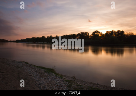 Tramonto in Italia (fiume Ticino) Foto Stock