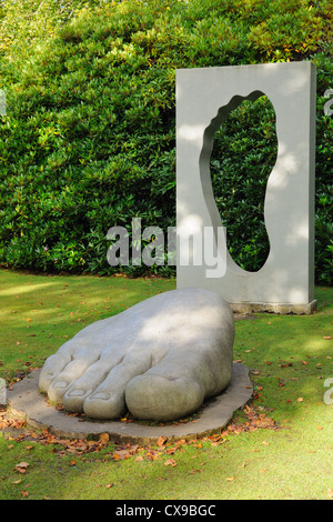 Piede gigante arte nel Bellahouston Park, Glasgow dal Ganesh Gohain Foto Stock