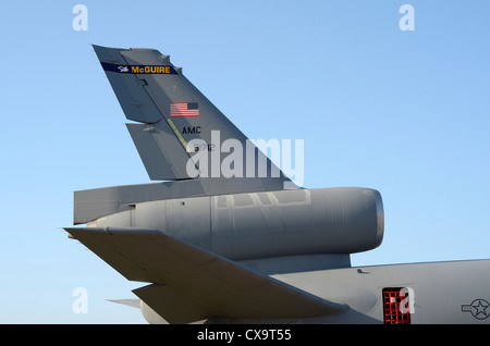 Impennaggi , FIN e motore del USAF KC-10 aerei cisterna Foto Stock