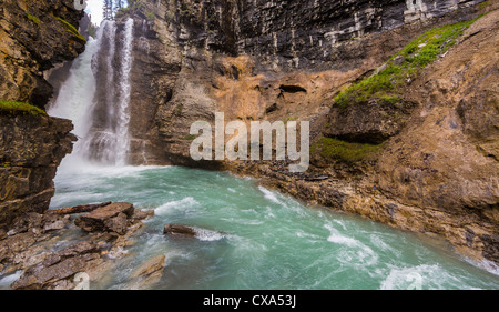 ALBERTA, CANADA - Johnston Canyon nel Parco Nazionale di Banff. Foto Stock