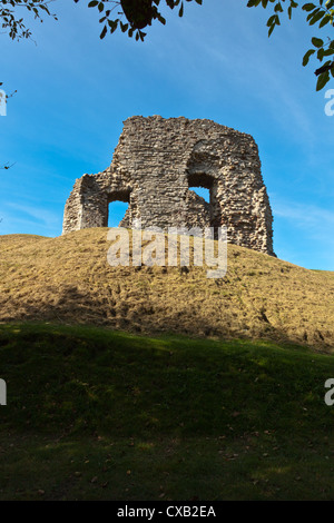 La grande torre di Christchurch Castle, simbolo del potere normanno costruito originariamente di legname legname circa 1100 annuncio, Dorset Inghilterra Foto Stock