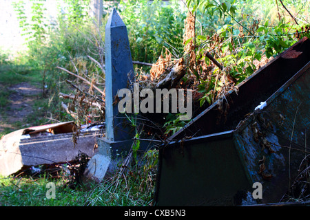 Il vecchio cimitero di ortodossi in Luhansk, Ucraina Foto Stock