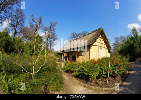 Giapponese Casa Minka, Royal Botanic Gardens, Kew, Sito Patrimonio Mondiale dell'UNESCO, London, England, Regno Unito, Europa Foto Stock