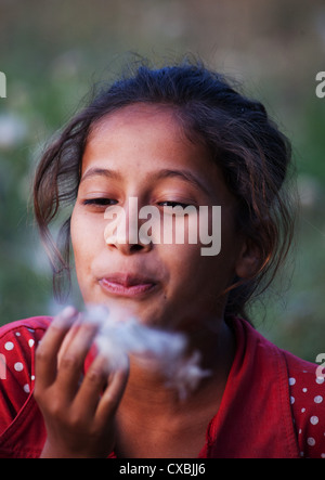 Ragazza nepalese, Bardia, Nepal Foto Stock