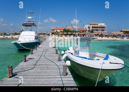 Pier sulla spiaggia Mahahaul, Costa Maya, Quintana Roo, Messico, America del Nord Foto Stock