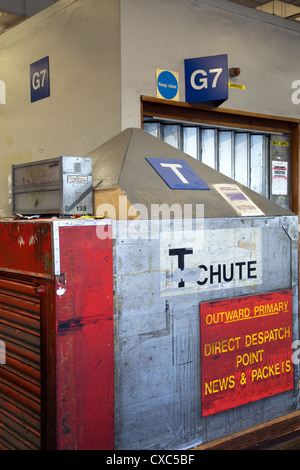 LIVERPOOL abbandonate dell Copperas Hill Royal Mail ufficio di smistamento al 2012 Biennale di Liverpool, Merseyside, Regno Unito Foto Stock