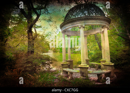 Vintage giardino gazebo con tessitura artistica Foto Stock