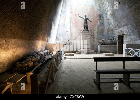 Le Fontanelle cimitero della Sanita trimestre, Napoli, Campania, Italia, Europa Foto Stock