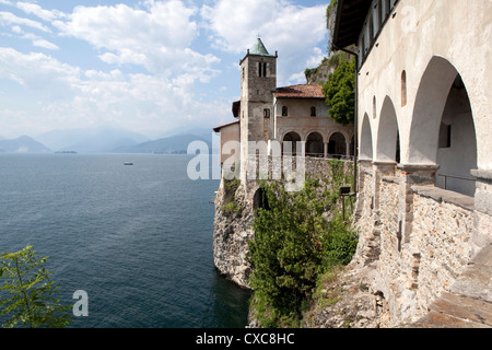 Eremo di Santa Caterina del Sasso, Lago Maggiore, Lombardia, laghi italiani, l'Italia, Europa Foto Stock
