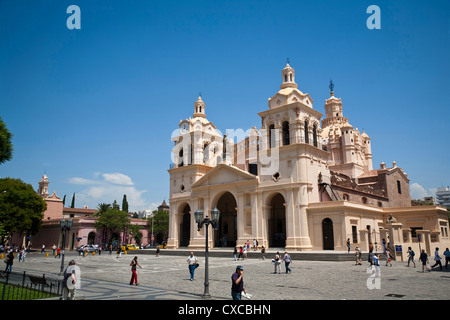 La Iglesia Catedral a Plaza San Martin, città di Cordoba, in provincia di Cordoba, Argentina. Foto Stock