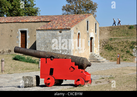 Il vecchio cannone nella cittadella di Brouage / Hiers-Brouage, Charente-Maritime, Francia Foto Stock