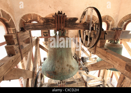 Le campane in il campanile di Santa Anastasia cattedrale, Zadar, Croazia. Foto Stock